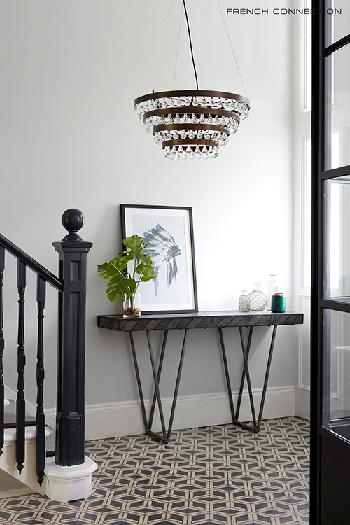 tiered-chandelier-lifestyle-image-data